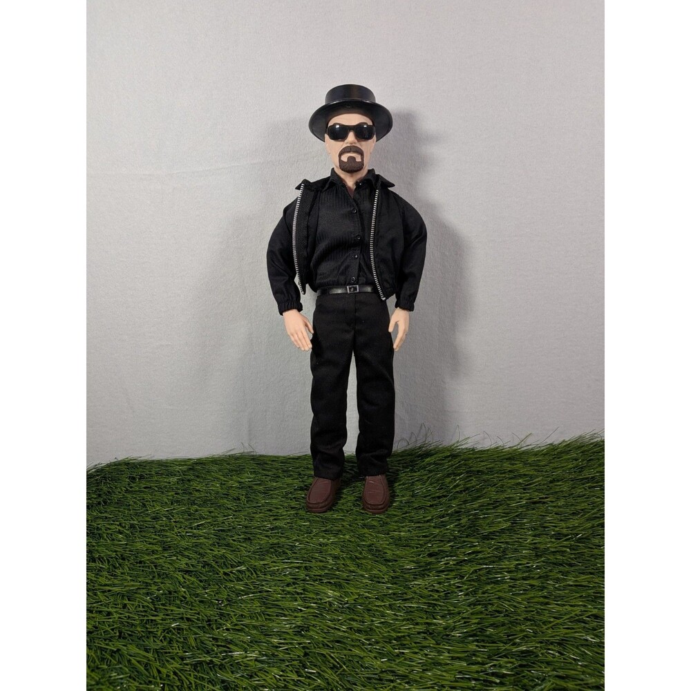 HEISENBERG BREAKING BAD 17" TALKING FIGURE HAT WONDERLAND TOYS. Voice Works